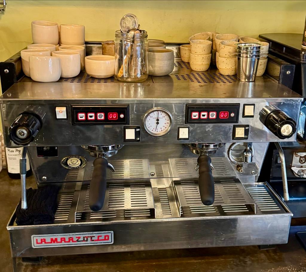 La Marzocco Linea AV 2010 - Espresso Machine met Shottimers, Zakelijke goederen, Horeca | Keukenapparatuur, Ophalen, Gebruikt