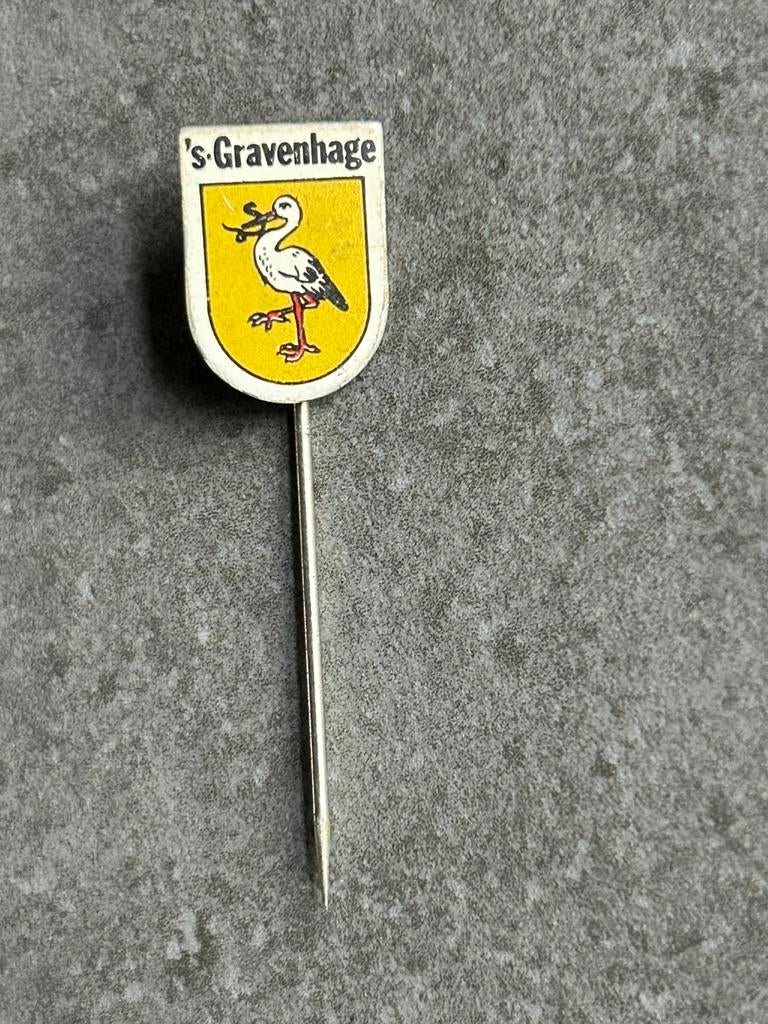 S-Gravenhage wapen speldje, Verzamelen, Speldjes, Pins en Buttons, Ophalen of Verzenden, Stad of Land, Speldje of Pin