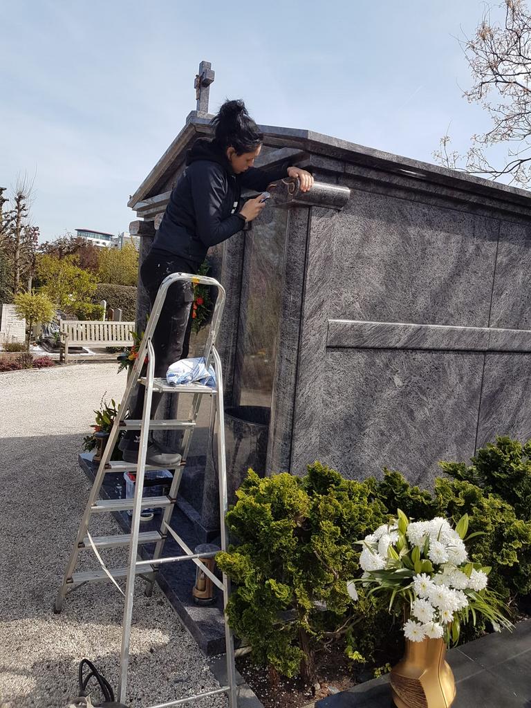 Grafverzorging, beletering, schoonmaak en meer, Diensten en Vakmensen, Uitvaartverzorging, Bloemstukken en Rouwgeschenken