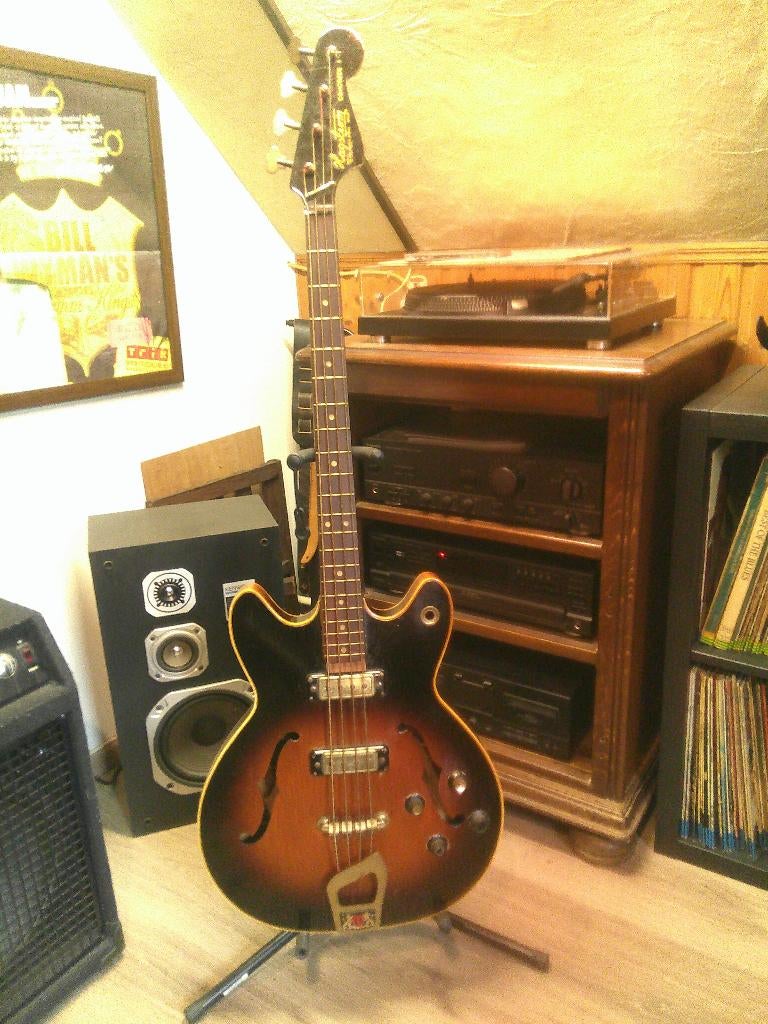 Hagstrom bas Concorde 1 (1965-'66), Muziek en Instrumenten, Ophalen, Gebruikt, Elektrisch
