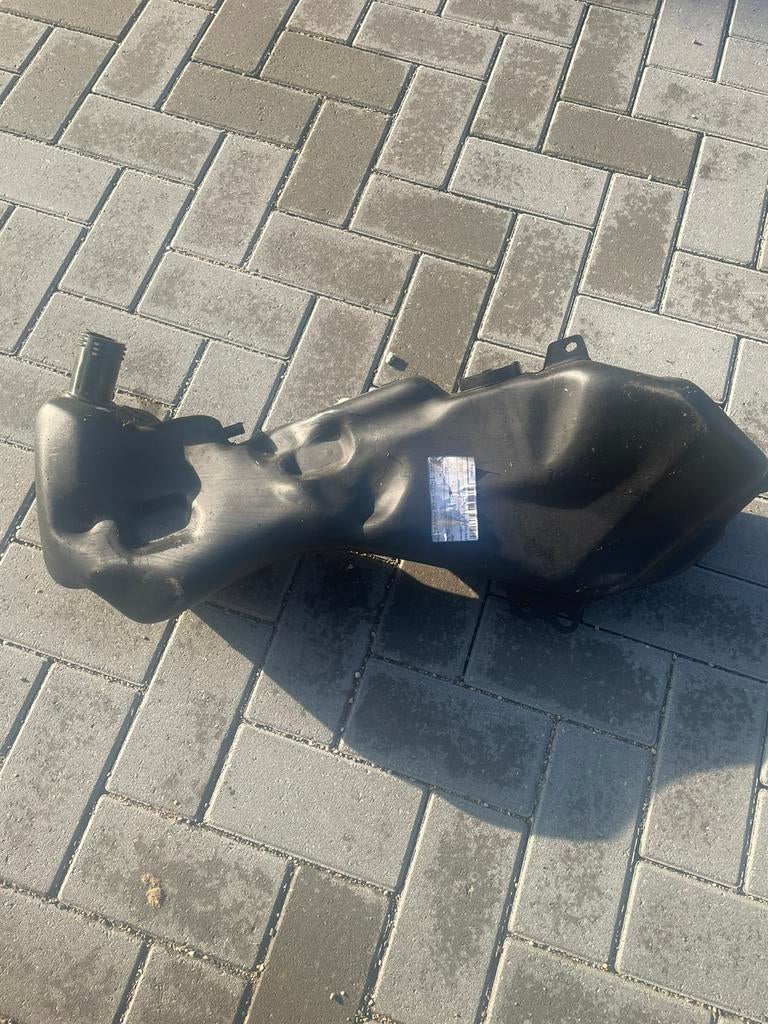 Nieuwe gilera runner dubbeldisk benzine tank, Piaggio, Piaggio, Ophalen of Verzenden, Zo goed als nieuw