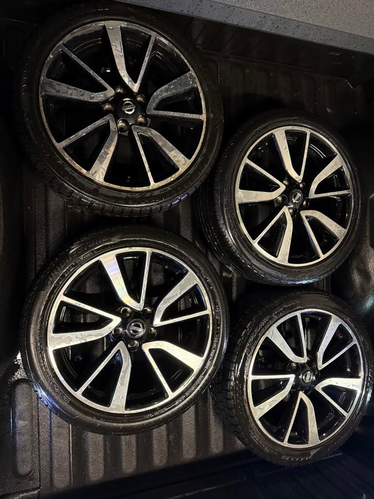 R 19 nissan qashqai aluminium velgen meet tpms sensoren, Auto-onderdelen, Banden en Velgen, Gebruikt, Banden en Velgen, All Season