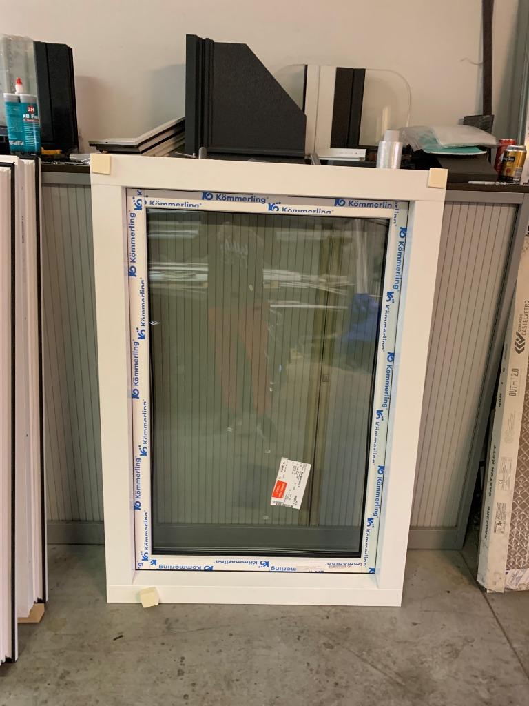 Splinternieuw draaikiepraam incl. triple glas, 75 tot 150 cm, Kunststof, Raamkozijn, Nieuw