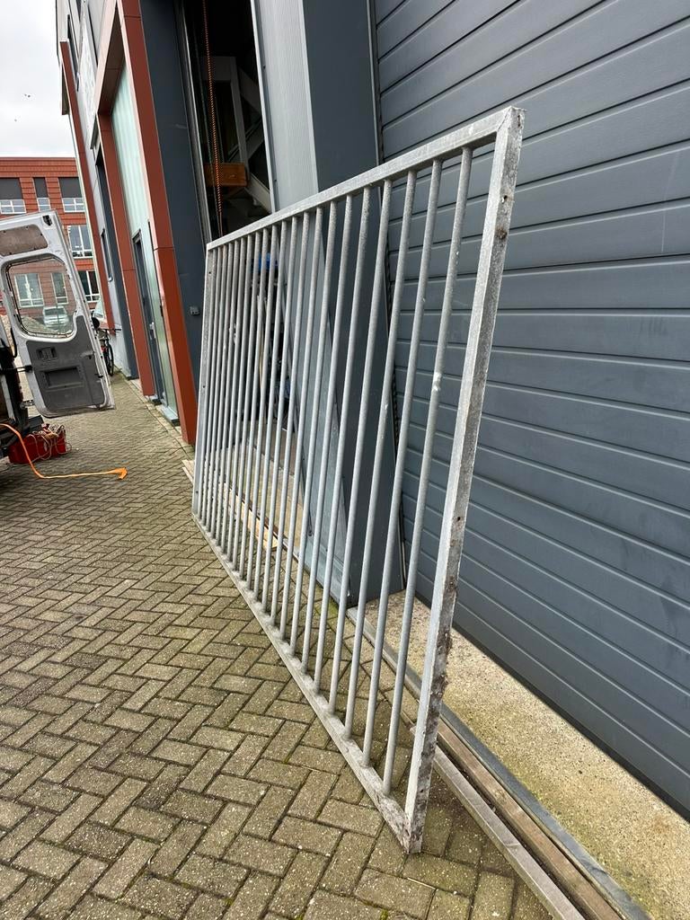 48 meter Verzinkte spijlhekken 254 & 345 x 200 cm hoog, Gebruikt, Hugo, Hugo, Hugo