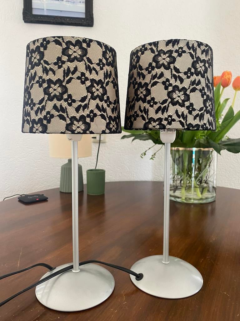 Tafellampjes met kanten kapjes, Ophalen, Zo goed als nieuw, Minder dan 50 cm