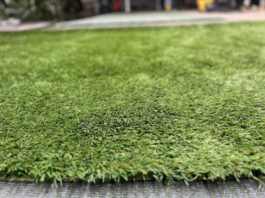175m2 Kunstgras.  Nog als nieuw! (3.5m x 50m) €1000,-, Tuin en Terras, Gras en Kunstgras, Ophalen, Zo goed als nieuw, Boerhaaveweg 10