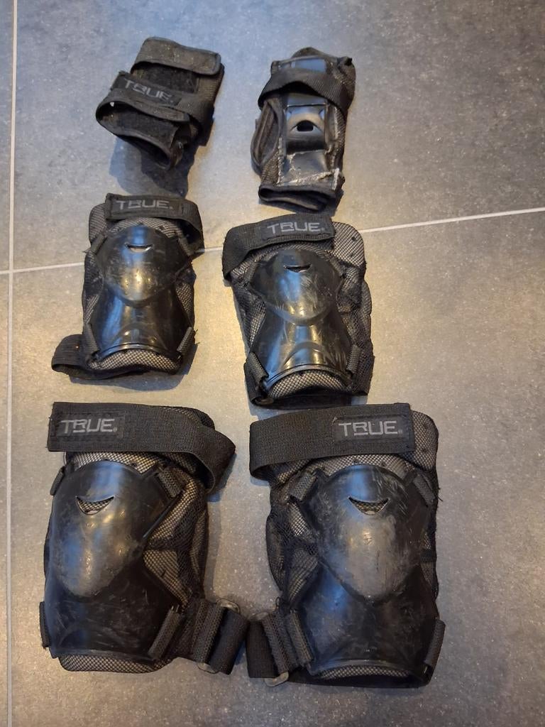 Skate beschermers set maat M, Sport en Fitness, Skeelers, Ophalen, Gebruikt, Overige typen, Overige merken