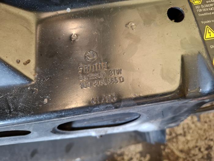 Frontpaneel van een Skoda Octavia, Gebruikt, -, Verzenden, -