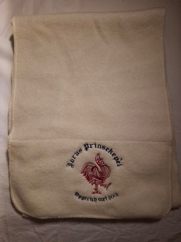 Witte sjaal jocus prinsekapel kapel jocus venlo 2001, Ophalen, Zo goed als nieuw, Wit