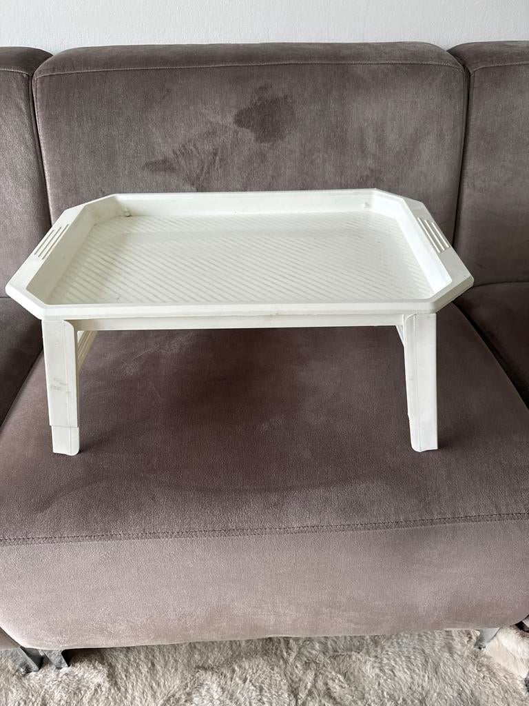Handige witte bedtafel / dienbladtafel, Huis en Inrichting, Tafels | Bijzettafels, Gebruikt, Rechthoekig, Minder dan 45 cm, Minder dan 55 cm