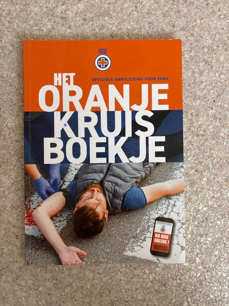 Het Oranje Kruis Boekje - EHBO Handleiding, Ophalen, Zo goed als nieuw