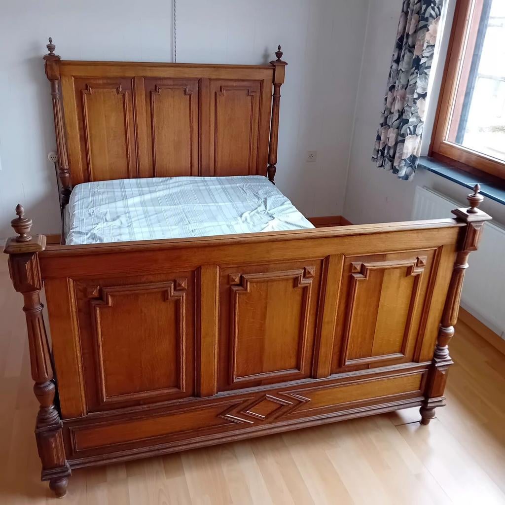 Zeer mooi antiek bed, Ophalen