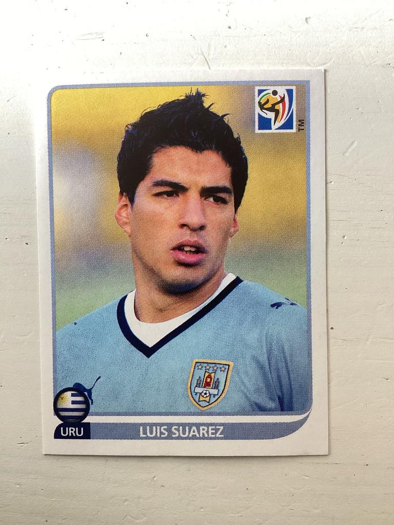 Panini Luis Suarez, Verzamelen, Sportartikelen en Voetbal, Verzenden, Zo goed als nieuw, Buitenlandse clubs, Poster, Plaatje of Sticker