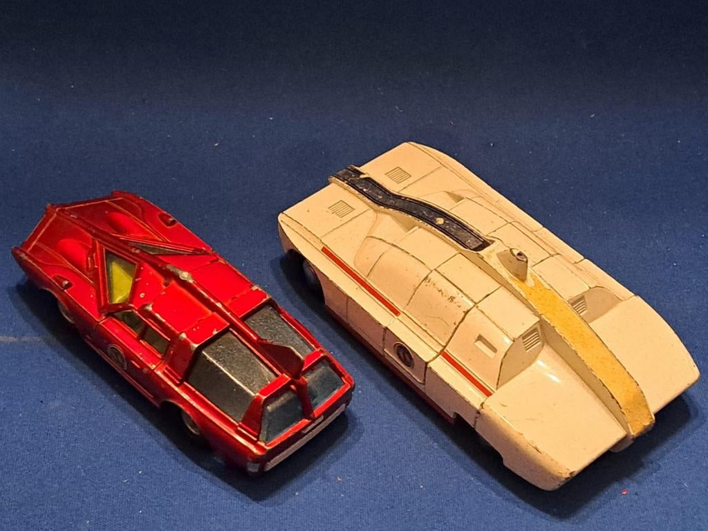 Dinky Toys nr.103 & nr.105 - Bespeeld, Ophalen of Verzenden