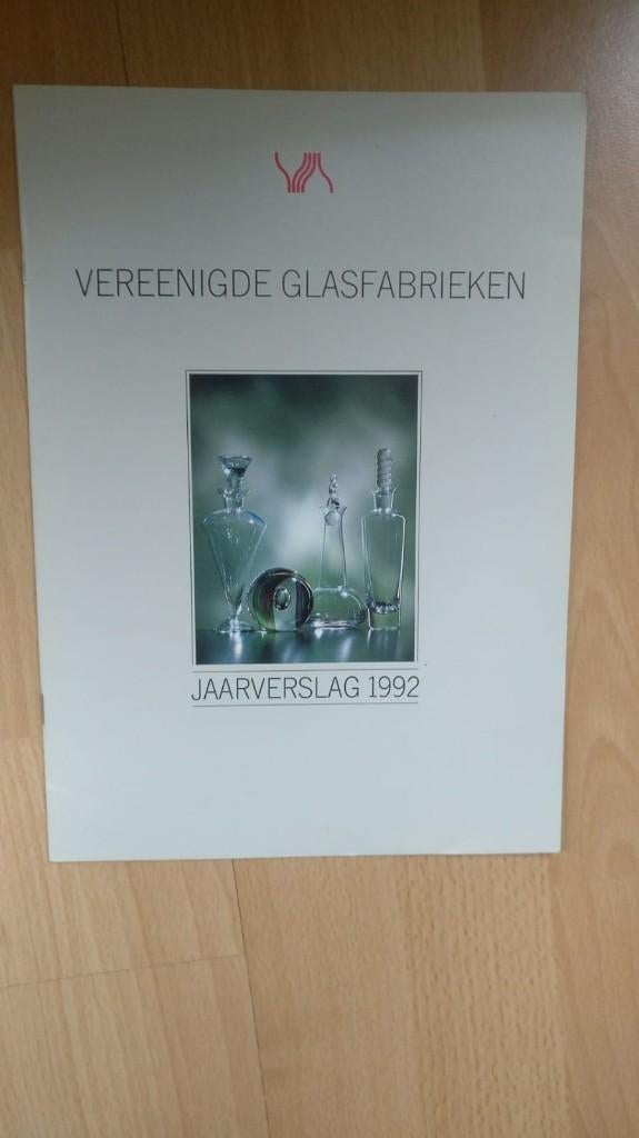 Jaarverslag van Verenigde Glasfabrieken 1992, Ophalen of Verzenden, Zo goed als nieuw, Overige wetenschappen