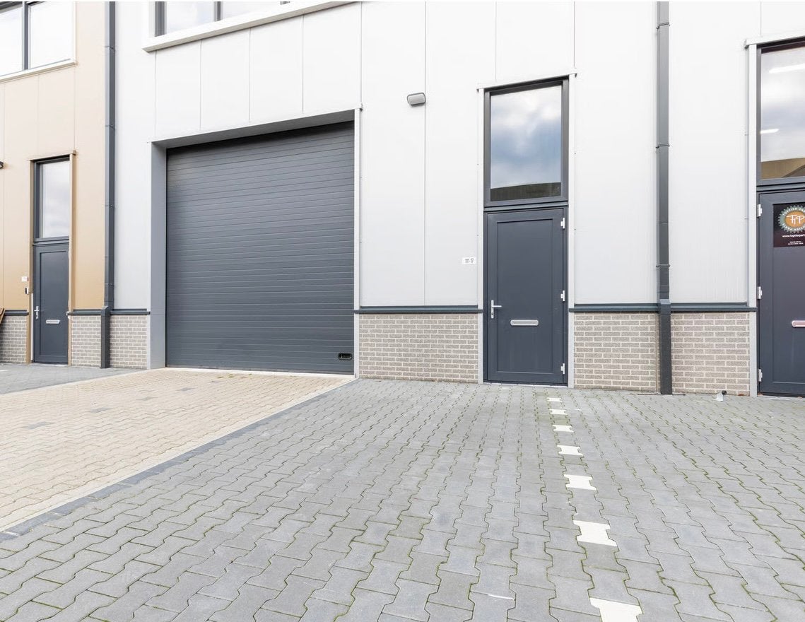 282 m²- Bedrijfsunit + kantoor - AMSTELVEEN, Nabij schiphol, 280 m², Huur, Bedrijfsruimte