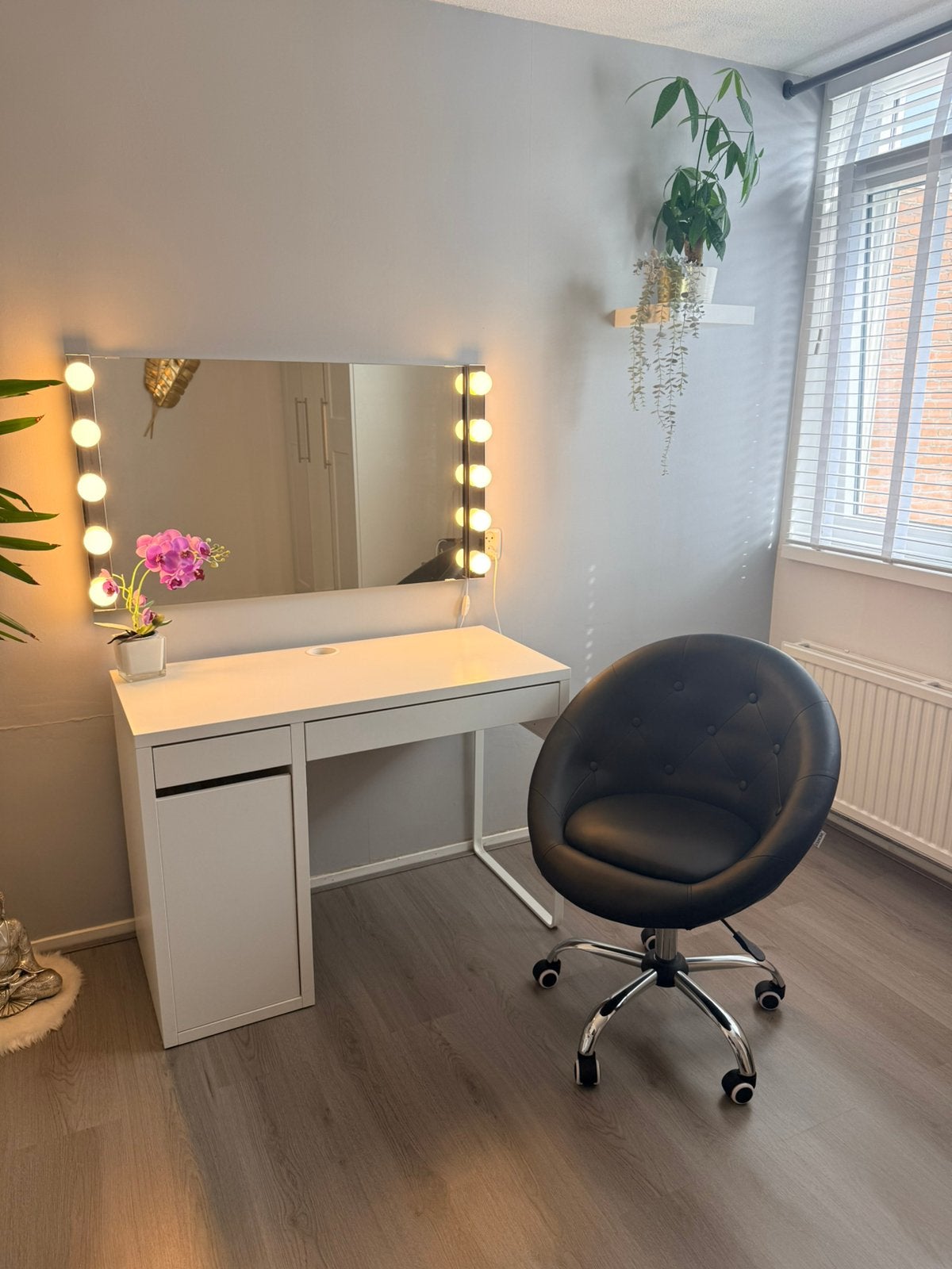 Mooie  make- up tafel met hollywood spiegel  en stoel, Ophalen, Zo goed als nieuw, 100 tot 150 cm, 100 tot 150 cm