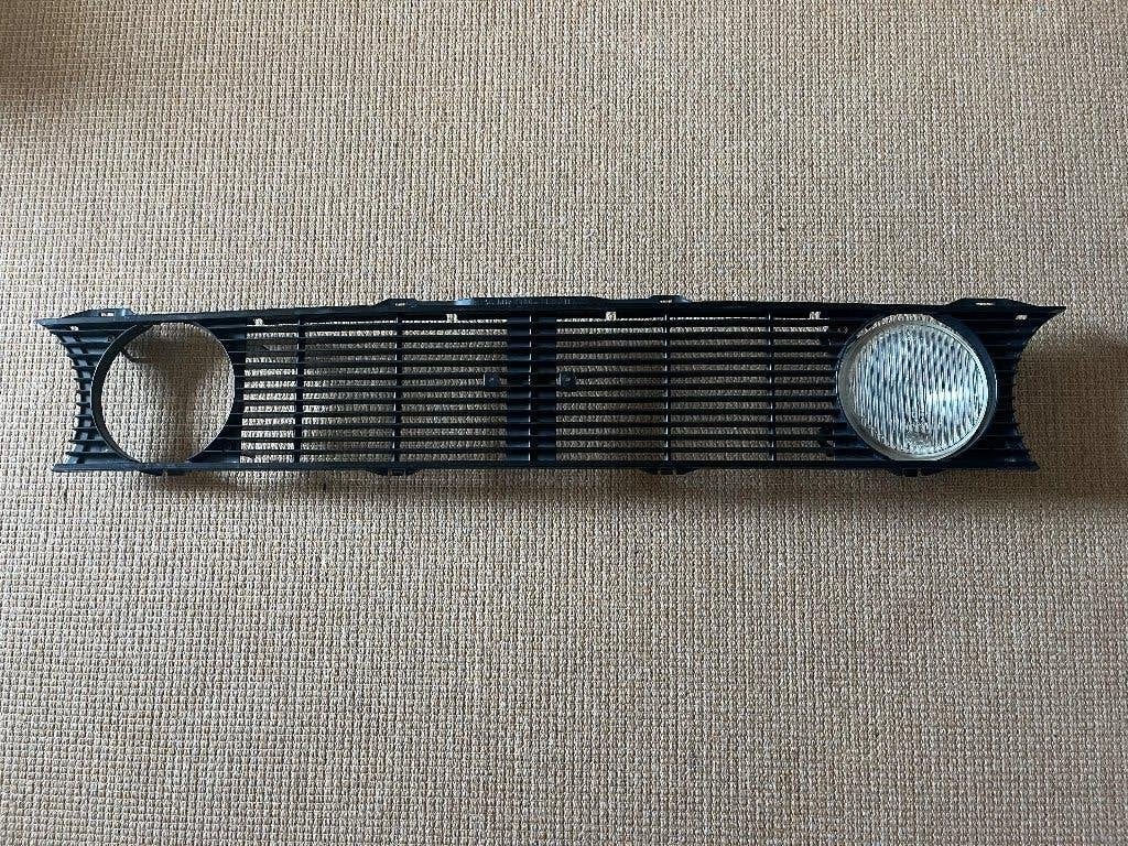 Vw golf mk1 grill voor dubbele lampen, Auto-onderdelen, Verlichting, Ophalen of Verzenden, Gebruikt, Volkswagen
