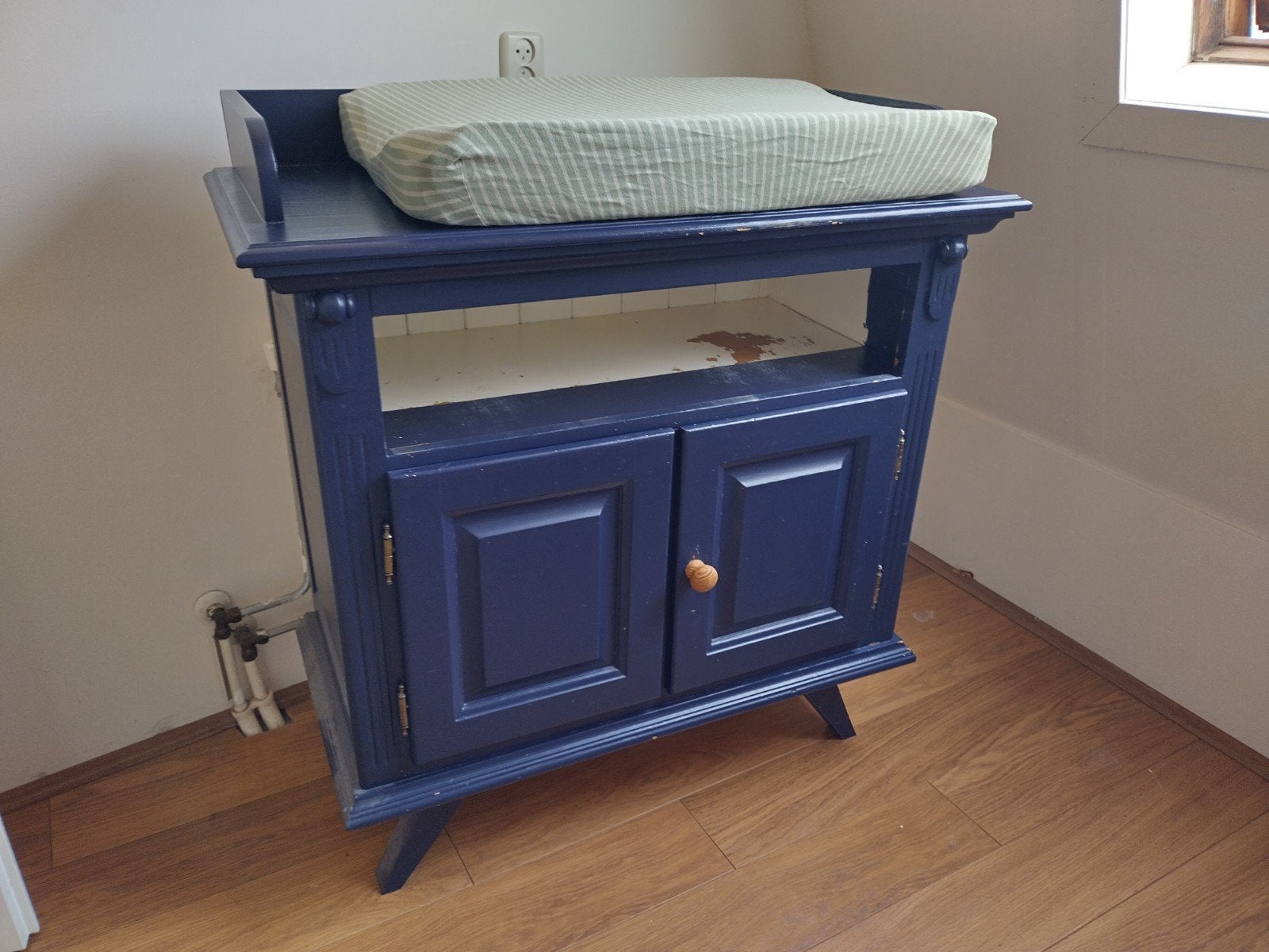 Mooie klassieke houten commode, Ophalen, Gebruikt, 75 tot 100 cm, Opstaande rand