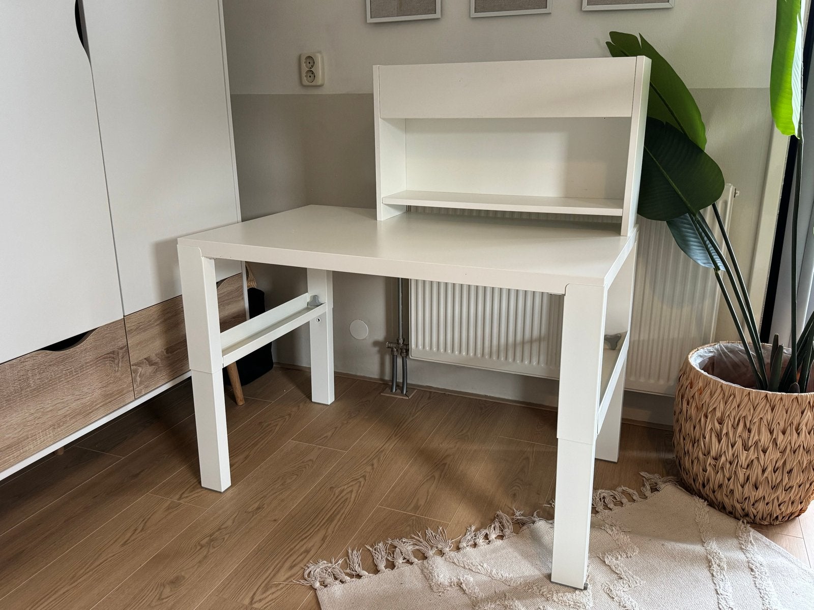 Ikea PAHL bureau / meegroeibureau met bovendeel-kastje, Huis en Inrichting, Ophalen, Gebruikt, 96 cm, In hoogte verstelbaar