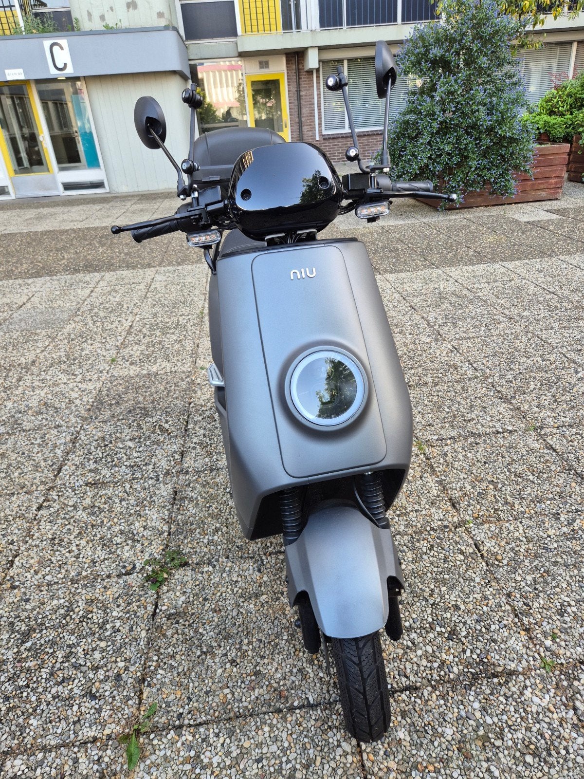 NIU NQi Sport elektrische snorscooter 2025 – 25 km/u, Ophalen, Elektrisch, Zo goed als nieuw, NIU