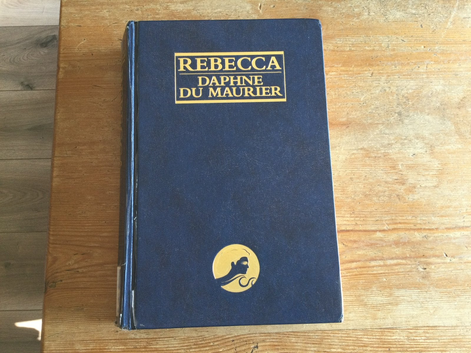 Rebecca - Daphne du Maurier, Ophalen of Verzenden, Gelezen