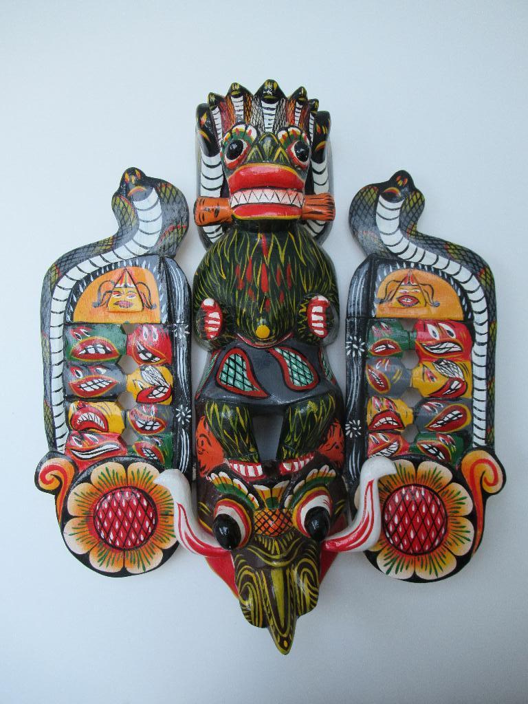 Vintage handgemaakt Sanni Yakuma masker uit Sri lanka, Verzenden