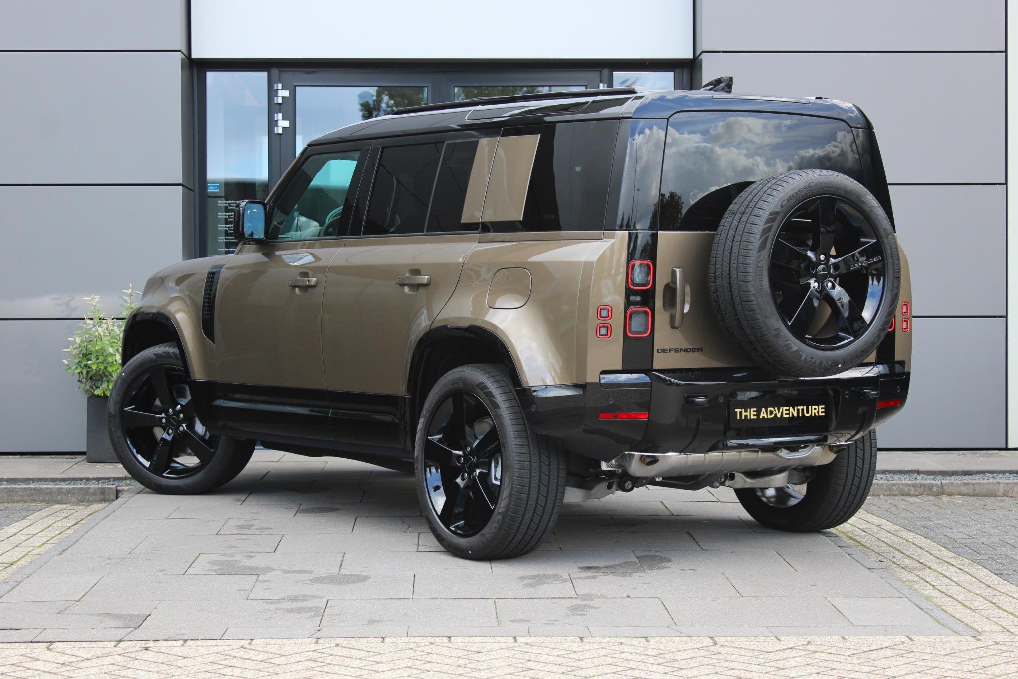 Land Rover Defender 110 P300e X-Dynamic HSE | Head-Up | Koel, Auto's, Automaat, Euro 6, 4 cilinders, 150 min