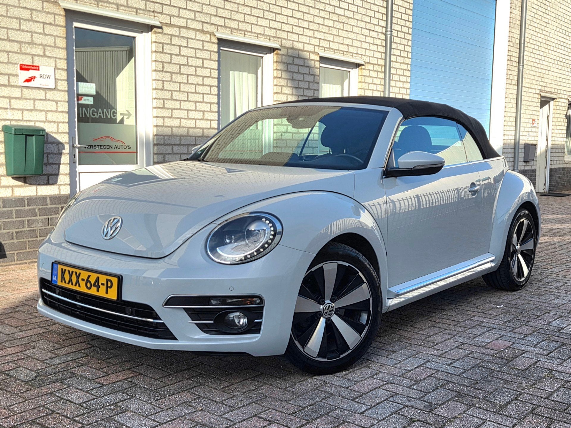 Volkswagen Beetle Cabriolet 1.2 TSI Navi-Led-Cruise-Camera, Voorwielaandrijving, Dealer onderhouden, Gebruikt, 4 cilinders