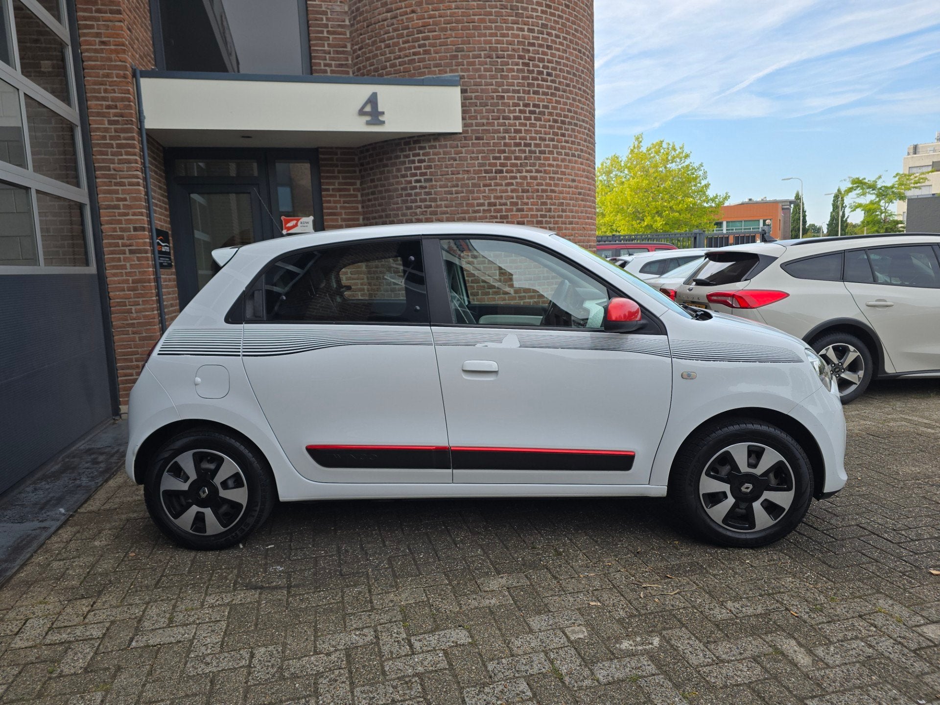 Renault Twingo 1.0 SCe Collection Airco |Cruise |Nap, Gebruikt, Euro 6, 840 kg, 4 stoelen