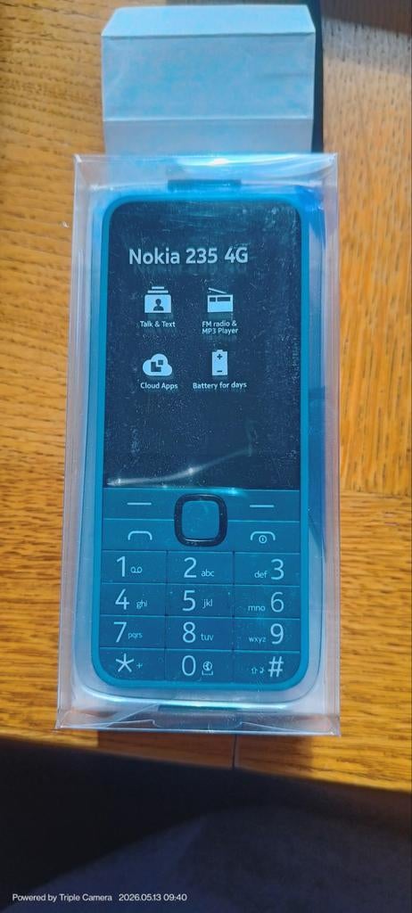 Nokia 235 4G - Zo goed als nieuw met accessoires, Telecommunicatie, Mobiele telefoons | Nokia, Overige kleuren, Fysiek toetsenbord
