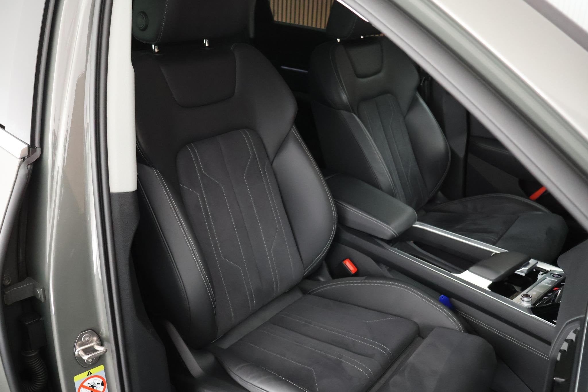 Audi Q8 e-tron 50 340pk quattro Advanced Edition 95 kWh SOH, Automaat, 131 €/maand, Zwart, 95 kWh