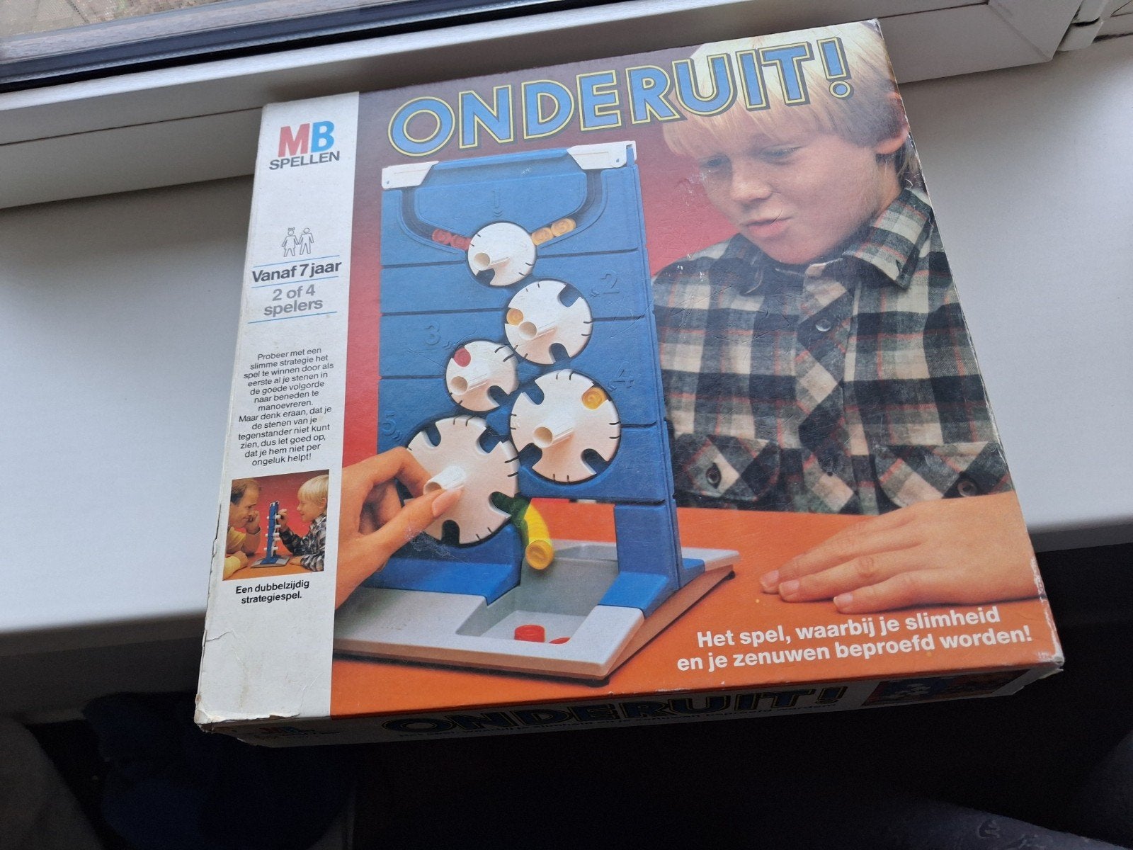 MB Spellen Onderuit! Bordspel - Vintage Strategisch Spel, Een of twee spelers, Ophalen of Verzenden, Gebruikt, MB Spellen