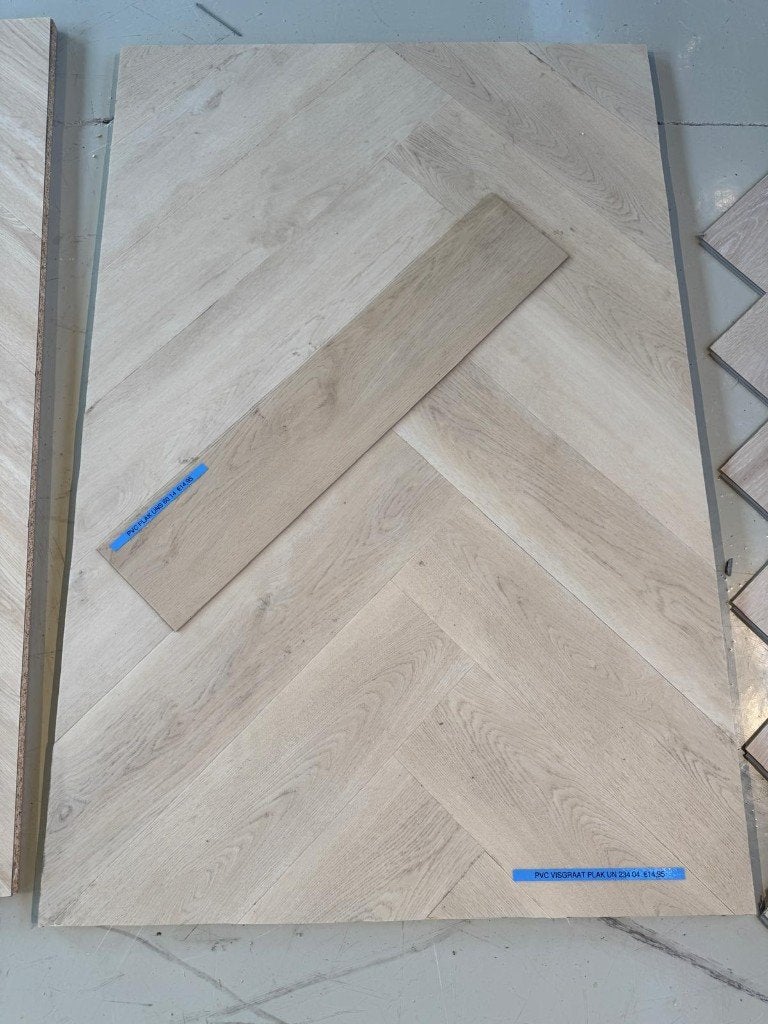 RESTPARTIJ A-kwaliteit PVC plak Visgraat | €16,95/m2