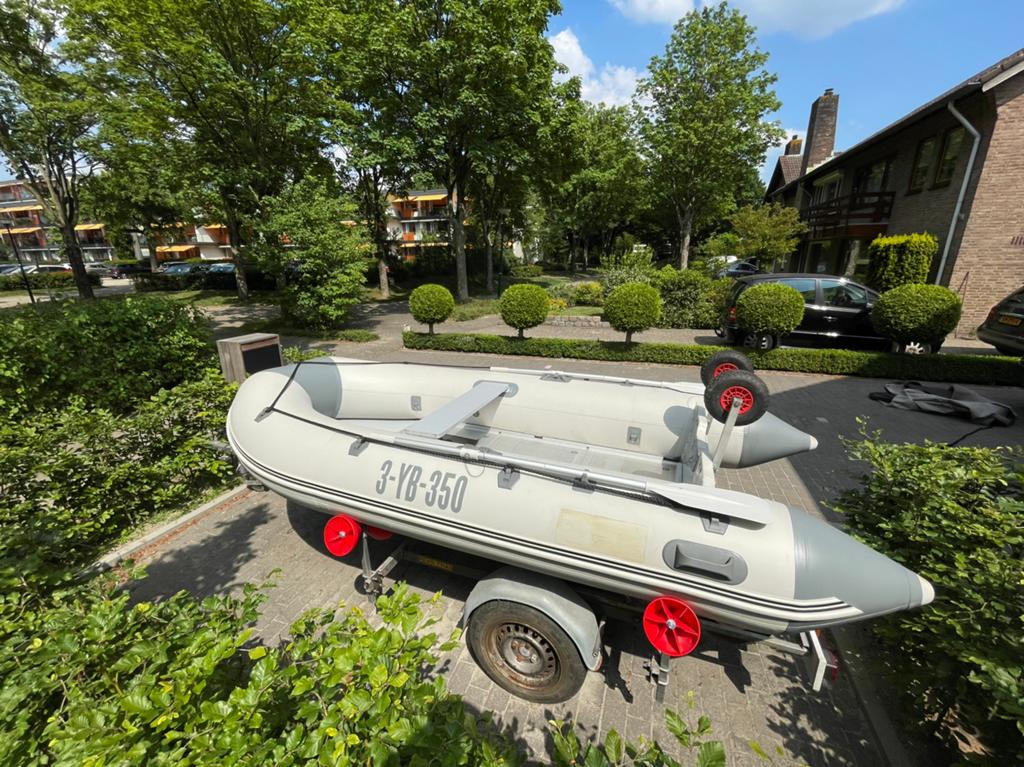 Rubberboot Base Marine + Pevo trailer + Suzuki 9.9 pk 2-tact, Ophalen, Aluminium, Gebruikt, Peddels