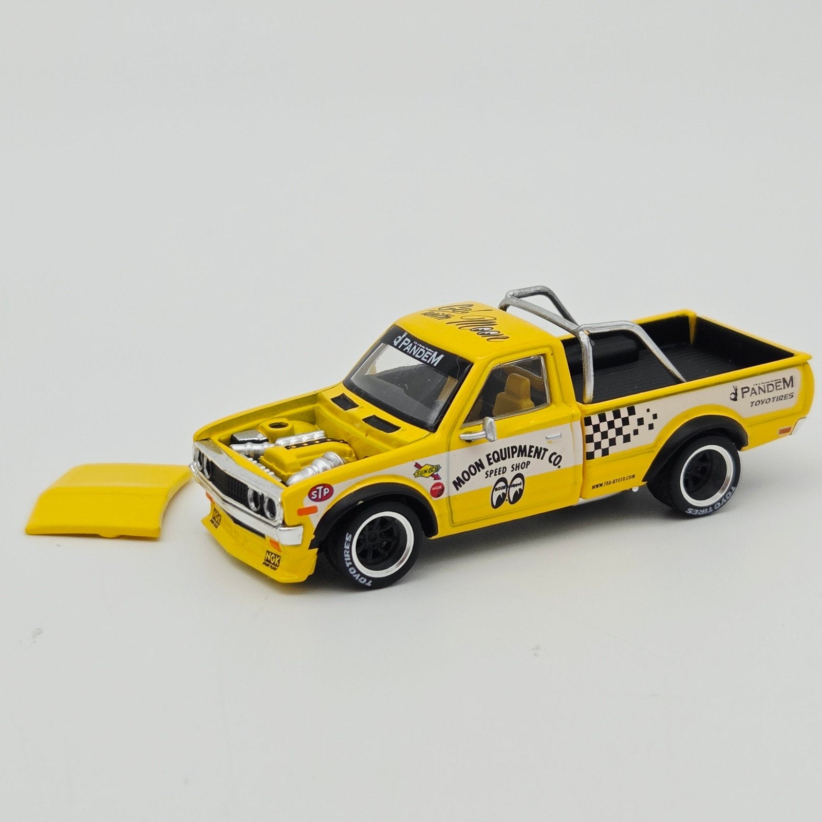 Pop Race – Pandem Datsun 620 *Mooneyes*, yellow/black, Mymodelcar@outlook.com, Auto, Ophalen of Verzenden, Pop Race