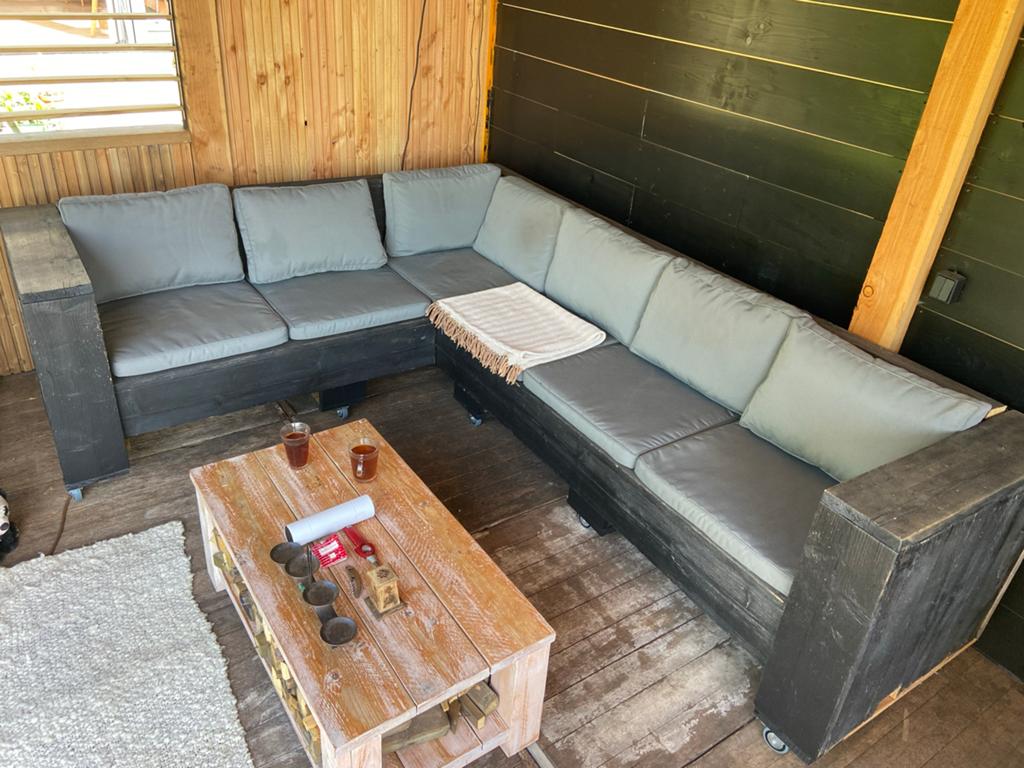 Zwarte Loungebank van steigerhout met Kussens - Hoekbank, Ophalen, Gebruikt, Hout
