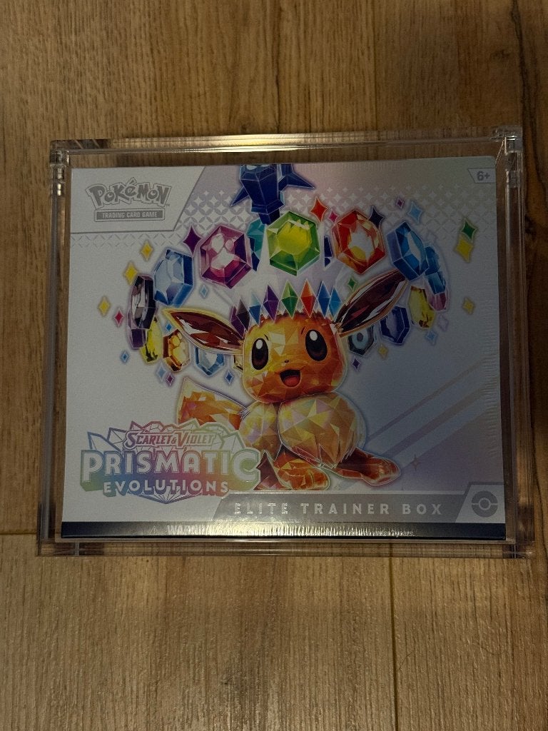 Pokemon prismatic elite trainer box met acryl case, Ophalen of Verzenden, Nieuw, Overige typen