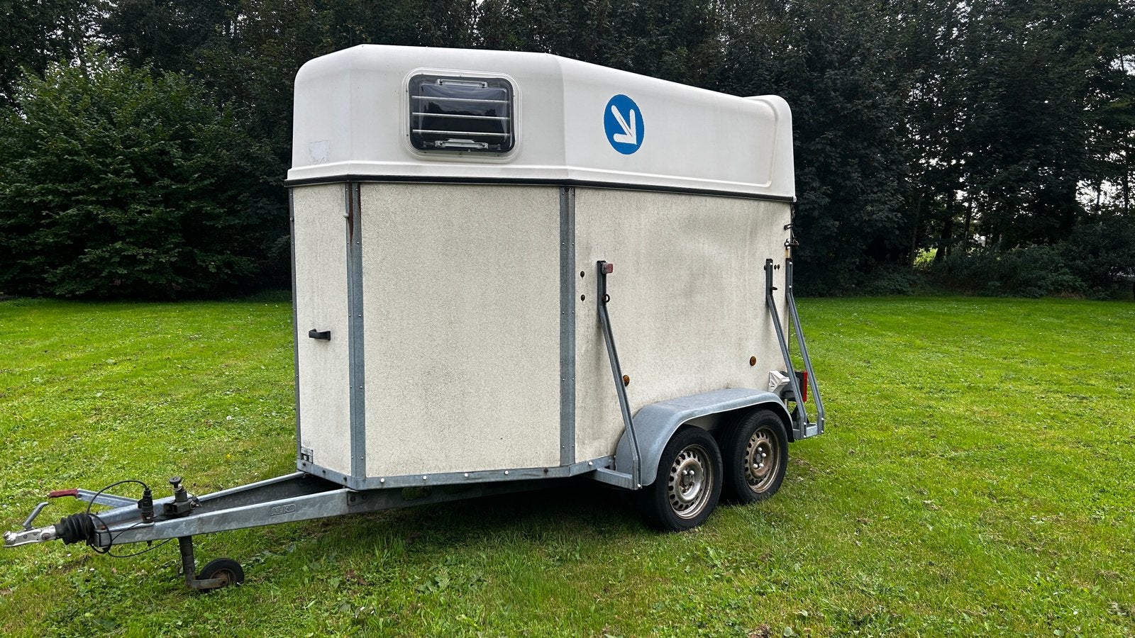 Sluis Paardentrailer - Opknapper met nieuwe banden, Ophalen, Gebruikt