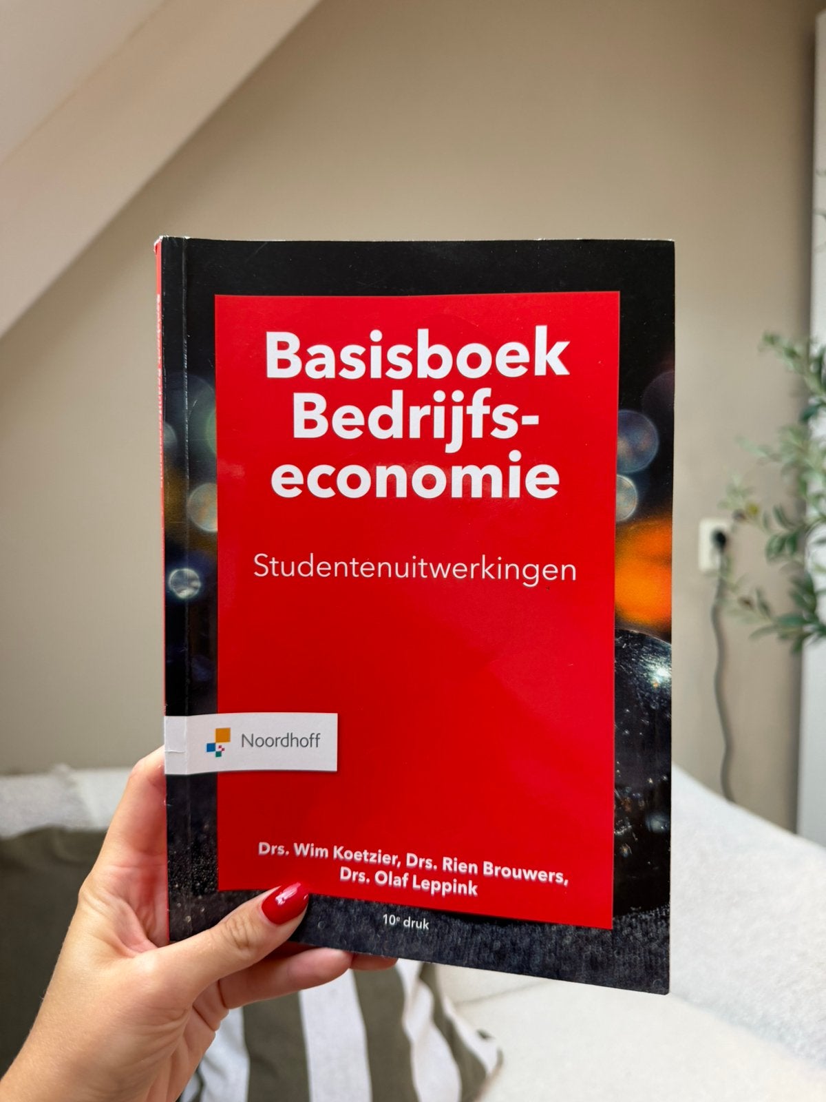 Basisboek bedrijfseconomie, Boeken, Ophalen of Verzenden, Zo goed als nieuw, Economie en Marketing