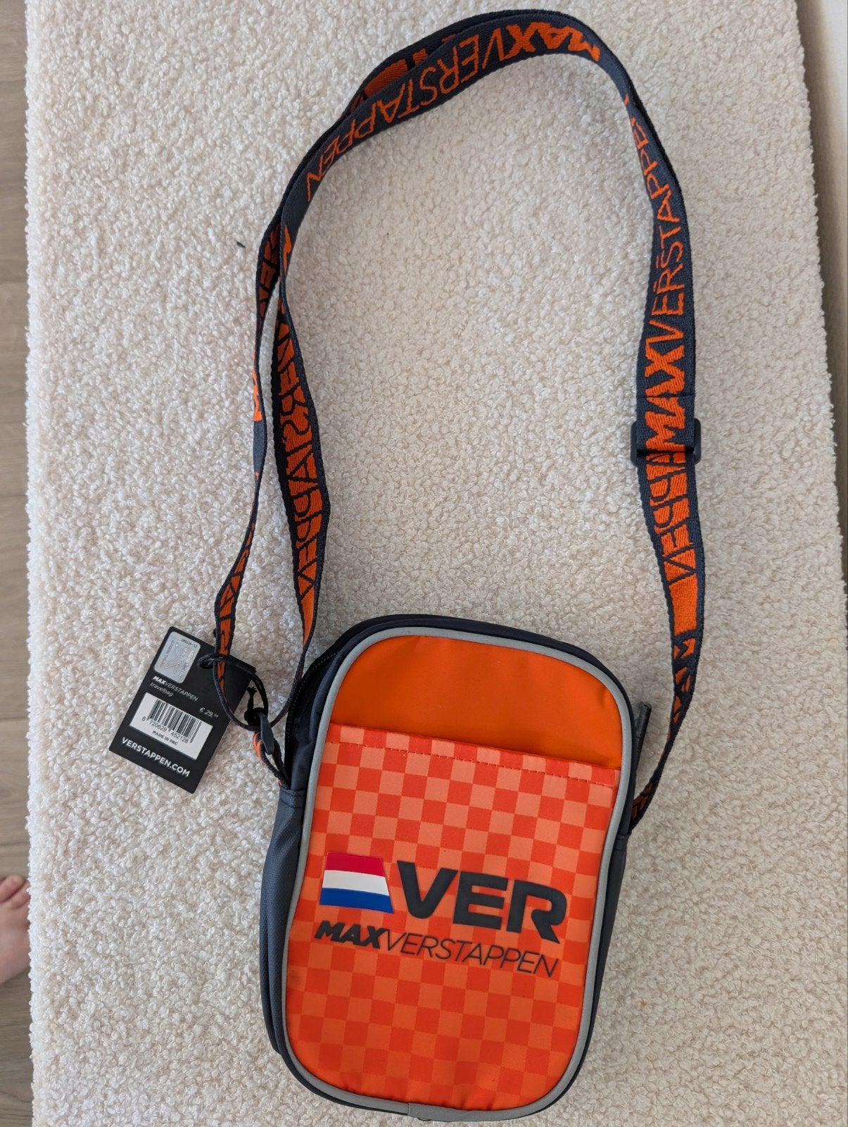 Nieuw Max Verstappen schoudertasje met prijskaartje, Ophalen of Verzenden, Nieuw, Oranje, Overige merken