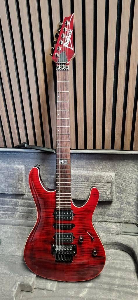 Ibanez KIKO10P Transparant Ruby Red Kiko Loureiro Signature, Ophalen, Zo goed als nieuw, Solid body, Ibanez