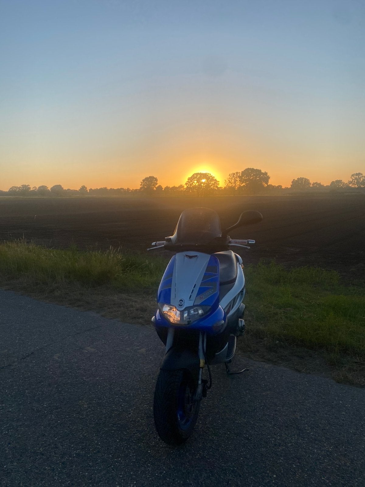 Gilera runner SP LC, Fietsen en Brommers, Scooters | Yamaha, Zo goed als nieuw, Overige modellen, Maximaal 45 km/u, Tweetakt, Ophalen