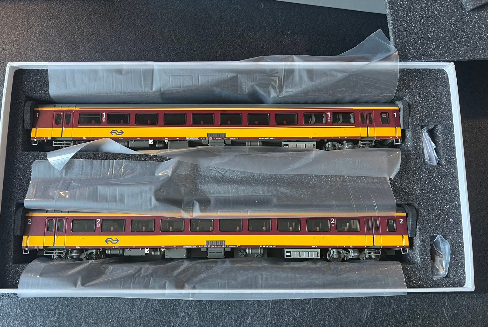 LS Models 44074 NS Benelux rijtuigen 1e/2e set airco nieuw, Overige merken, Gelijkstroom, Wagon, Ophalen of Verzenden