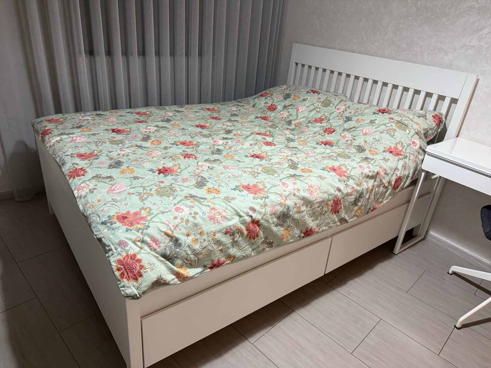 IKEA Slaapkamer Set: Bed, Bureau met Stoel en Pax Kast, Ophalen of Verzenden, Zo goed als nieuw, Tweepersoons