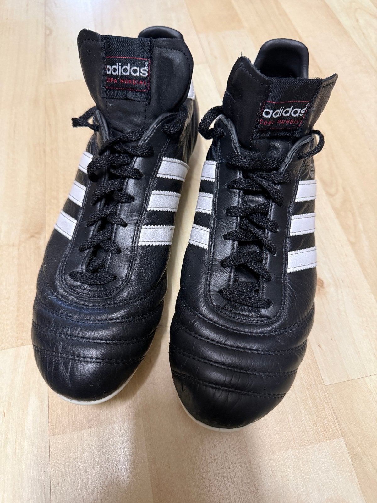 Adidas Copa Mundial voetbalschoenen - Maat 9.5 (44), Ophalen, Gebruikt, Schoenen