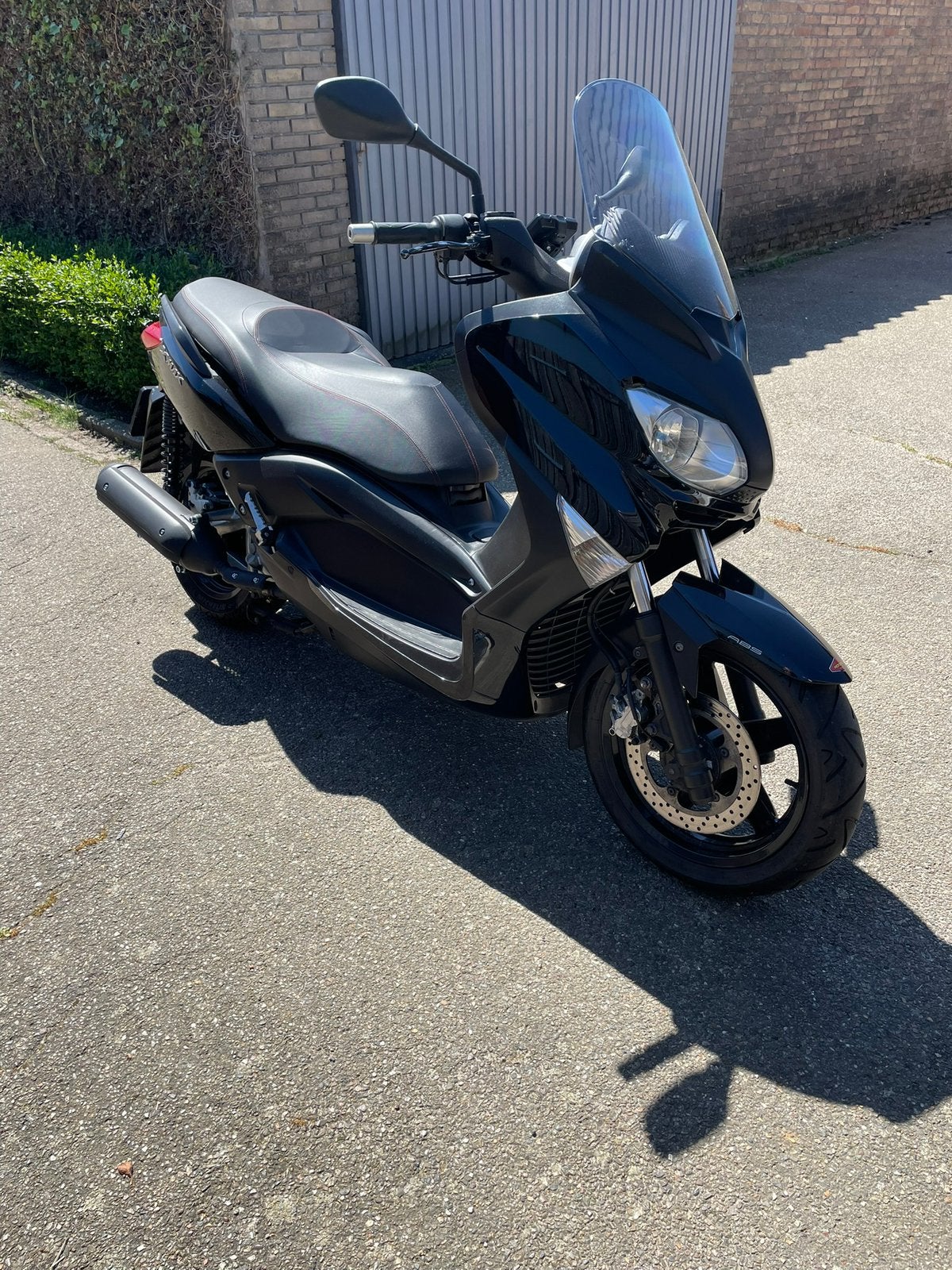 Yamaha xmax 250