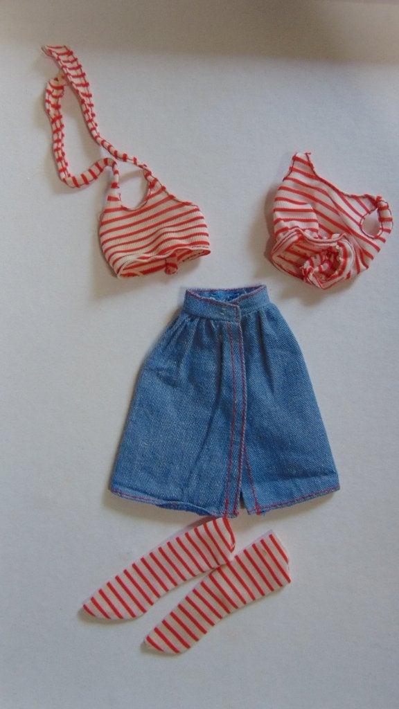 Zeldzaam Barbie Skipper outfit Growing up #9021 (1975/76, Verzamelen, Poppen, Ophalen of Verzenden, Gebruikt, Kleertjes