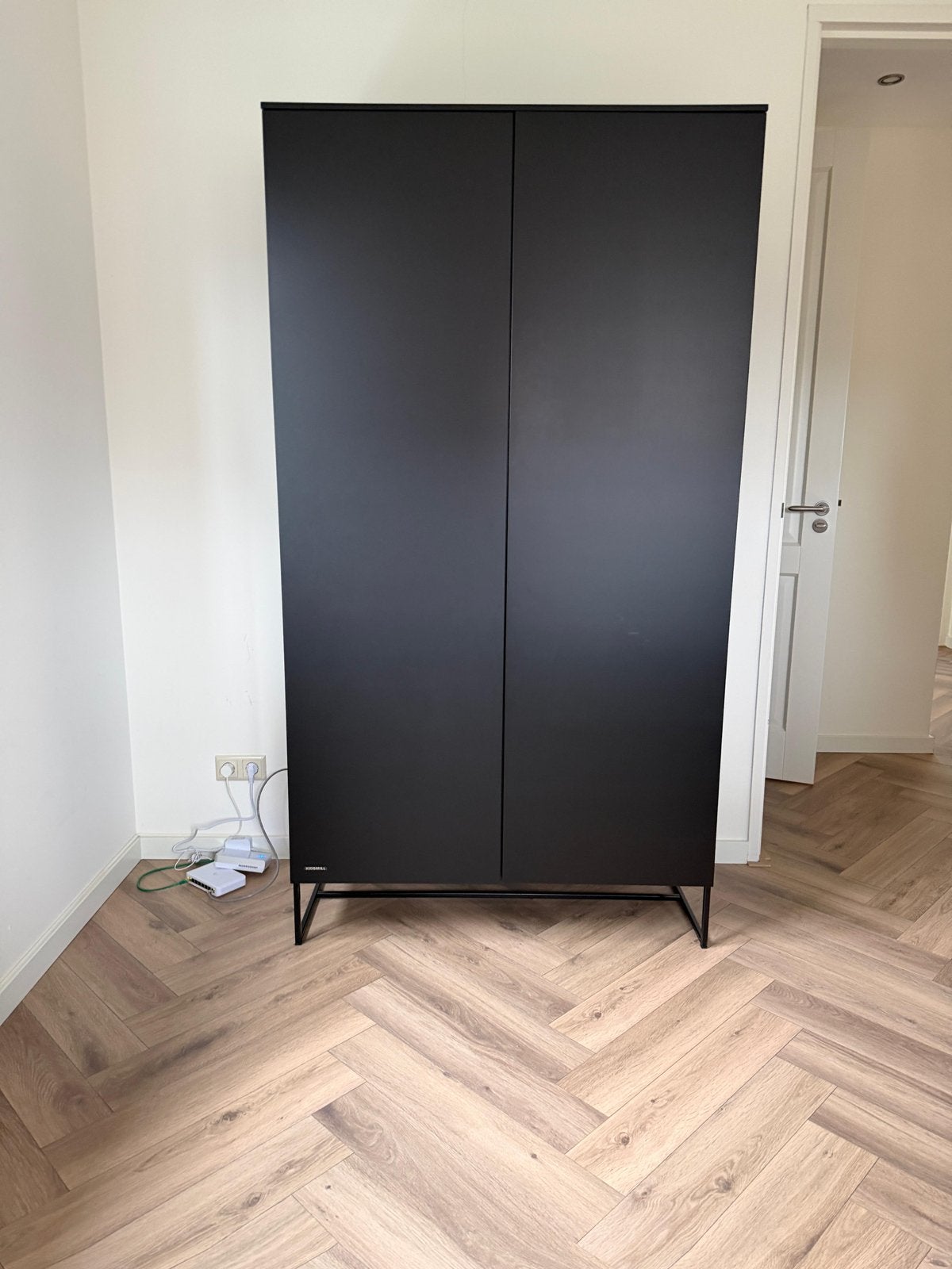 Kidsmill Intense Matt 2 Kinderkast - Zwart, Ophalen, Kast, 50 tot 70 cm, 105 cm of meer