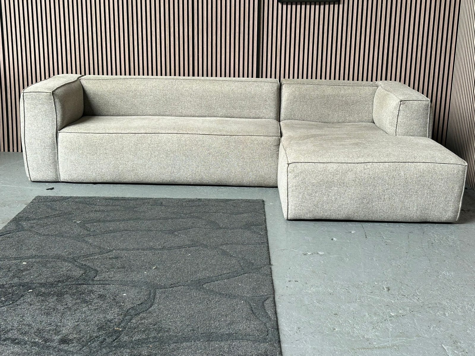 GRATIS LEVERING Loungebank Grijs 300x175 GEREINIGD, Huis en Inrichting, Hoekbank, 300 cm of meer, Ophalen of Verzenden, Zo goed als nieuw